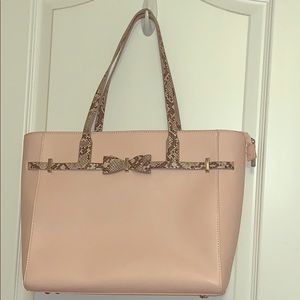 Pink snake pattern bow tote